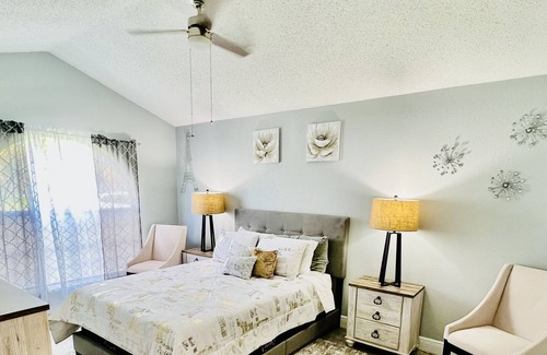 Poinciana House | Beautiful 4 bd house with pool