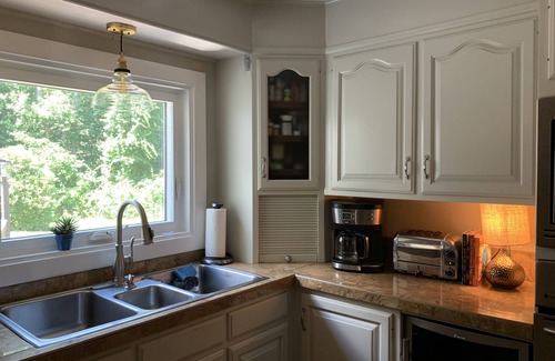 Hampton Falls House | Beautiful 4 bdr. with pool close to HamptonBeach, Portsmouth, & Newburyport Ma
