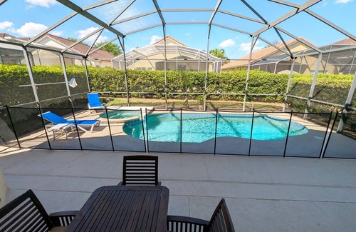 Tuscan Hills House | Beautiful 4 bed/3 bath pool home + games room, 8 miles to Disney World Resort!