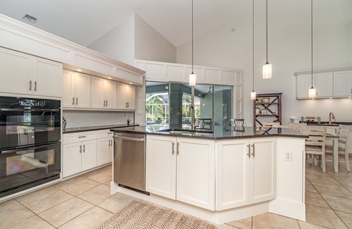 Bonita Bay House | Beautiful 4 Bed/3 Bath 3,600 SF Home with Outdoor Heated Pool/Spa in Bonita Bay