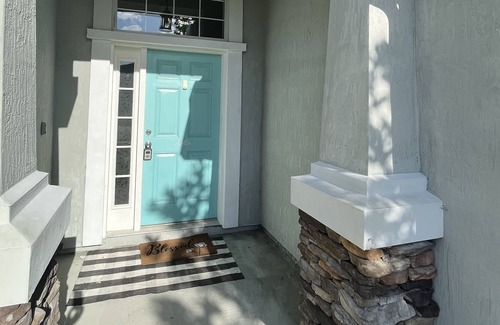 Northside House | Beautiful 4 bedroom / 2 bathroom home!