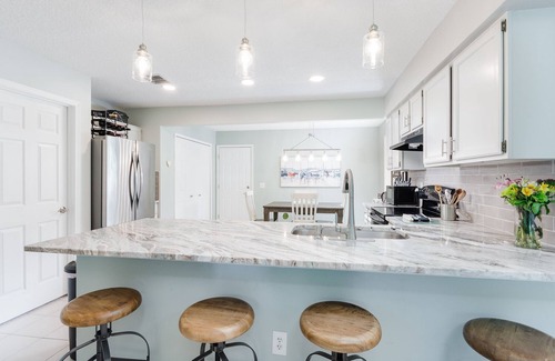Golden Glades - The Woods House | Beautiful 4 Bedroom Lake Home just minutes from Beaches and Mayo!