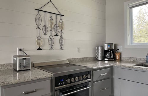 Lewiston House | Beautiful 4 bedroom, 2 bath home on East Twin Lake!