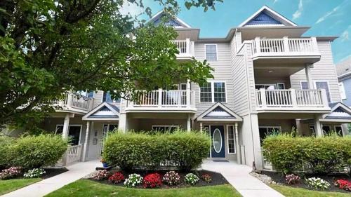 Cape May Apartment | Beautiful 4 Bedroom Condo With Pool!