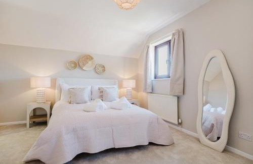 Woodstock Apartment | Beautiful 4 Bedroom Cotswolds Home near Woodstock!