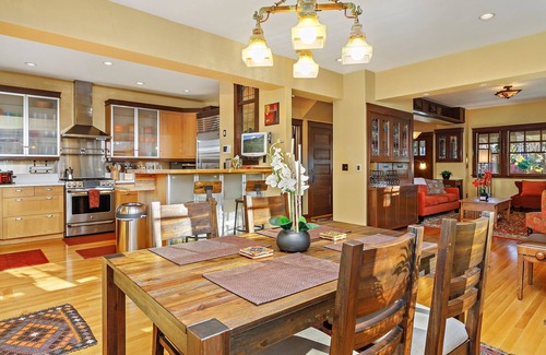 Queen Anne House | BEAUTIFUL 4 bedroom craftsman in the heart of Queen Anne!