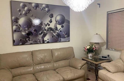 Royal Poinciana House | beautiful 4 bedroom house