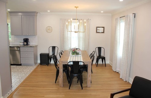 Lexington House | Beautiful 4-bedroom home, close to Downtown/UK