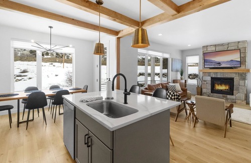 Deer Mountain House | Beautiful 4-Bedroom Home with Kids Corner, Two Living Areas & More!