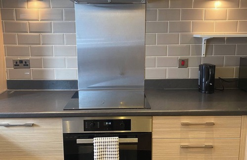West Thurrock House | Beautiful 4 bedroom home with Parking by Lakeside
