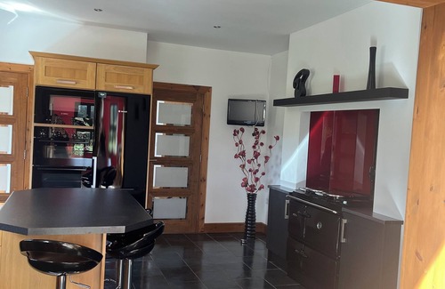 Oughterard House | Beautiful 4-bedroom house in Rosscahill, Connemara, Galway