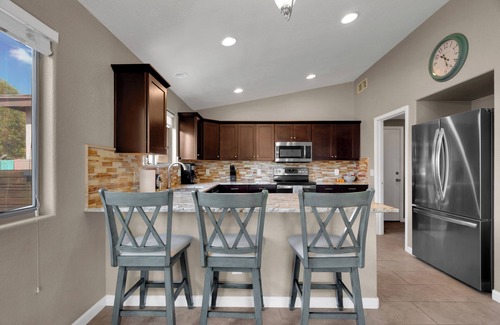 Casas Adobes House | Beautiful 4-bedroom house with Pool in Tucson