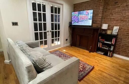 Bushwick Apartment | Beautiful 4-bedroom rental unit in Bushwick