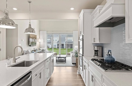 Long Neck House | Beautiful 4-bedroom townhome at the Peninsula!