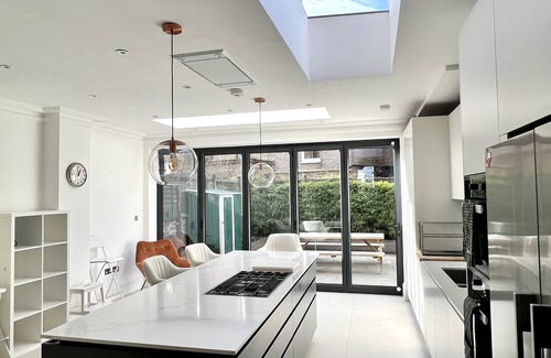 Shepherd's Bush House | Beautiful 4 bedroom Victorian family house on quiet road