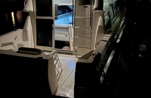 Cowes Boat Rental | Beautiful 4 Berth Boat on the Isle of Wight