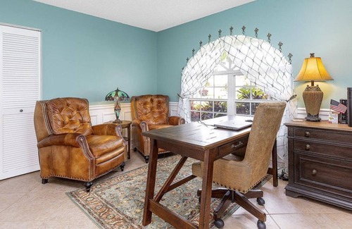 Wellington Apartment | Beautiful 4 Br. Single family (230519) by Houzlet