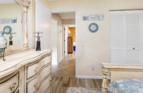 Wellington Apartment | Beautiful 4 Br. Single family (230519) by Houzlet