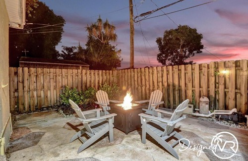 Riverland Village House | Beautiful 4 BR with Private Heated Pool