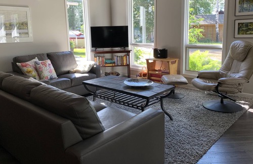 Saskatchewan House | Beautiful 4 season lake home in northern Saskatchewan