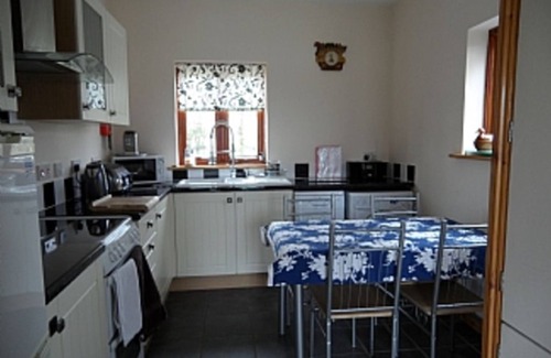 Thrandeston Cottage | Beautiful 4 Star Rural Suffolk Cottage Overlooking Lake