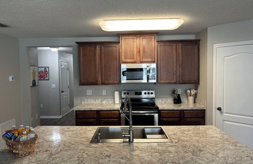 Green Cove Springs House | Beautiful 4-bedroom Vacation home in fabulous Green Cove Springs