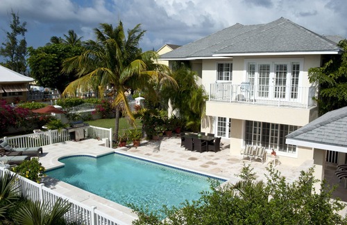 Nassau House | Beautiful 4bd rm home near Saunders Beach BOOK NOW! ENJ A RND OF GOLF