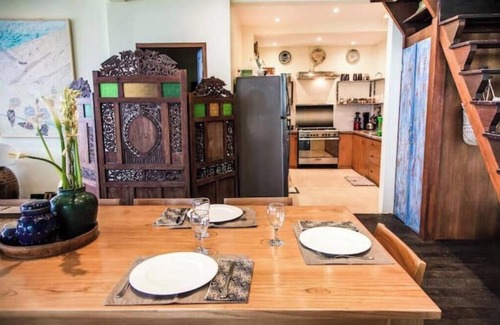 Baturiti House | Beautiful 4BR Beratan Lake Villa with Private Jacuzzi & Sauna