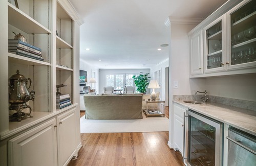 Park Cities House | Beautiful 4br Home in University Park - Large Backyard!