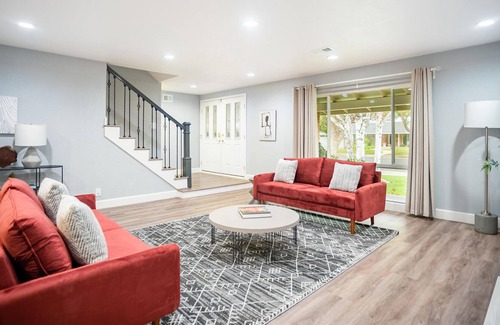 Lake Area House | Beautiful 4BR House in Newark