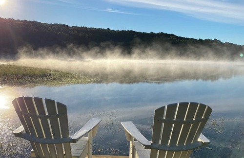Forestdale House | Beautiful 4BR Lake Front House