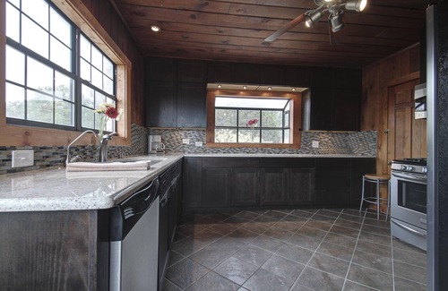 Buda House | Beautiful 5 Acre Hill Country Retreat with Pool, Hot Tub and Outdoor Kitchen!