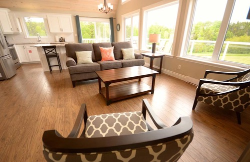 Stanley Bridge House | Beautiful 5-bed home with private outdoor hot tub