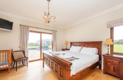 Ardmore Villa | Beautiful 5-Bed Villa in Waterford