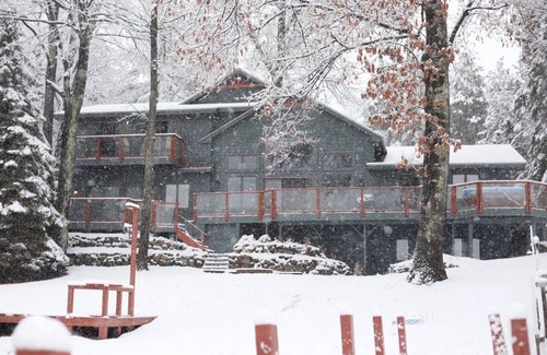 Bellaire House | Beautiful 5 bedroom Clam Lake home with access to Torch Lake!
