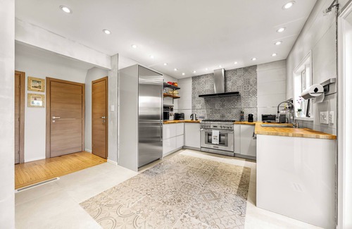 Shaughnessy House | Beautiful 5 BR Westside House + Panoramic Views!