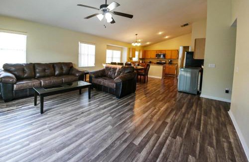Lake Davenport Estates House | Beautiful 55 Bedroom Home!