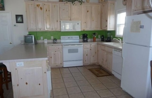 Ocean Isle Beach House | Beautiful 5BR Newer Home Near Family Beach with Pool Access