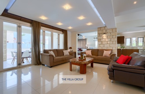 Universal Villa | Beautiful 6 bedroom luxury villa with private pool in Universal, Kato Paphos