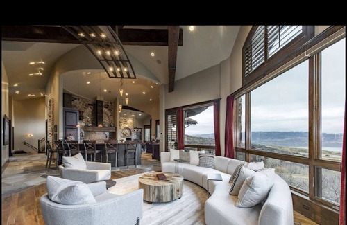 Deer Valley Cabin | Beautiful 6 Bedroom Ski in Ski out on Deer Valley Mountain and Resort