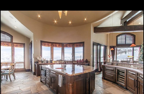 Deer Valley Cabin | Beautiful 6 Bedroom Ski in Ski out on Deer Valley Mountain and Resort