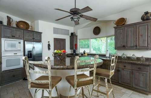 Pedregal Villa | Beautiful 6BR Villa w/ Jacuzzi, Pool, Ocean view and more!