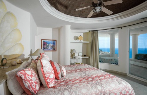 Pedregal Villa | Beautiful 6BR Villa w/ Jacuzzi, Pool, Ocean view and more!