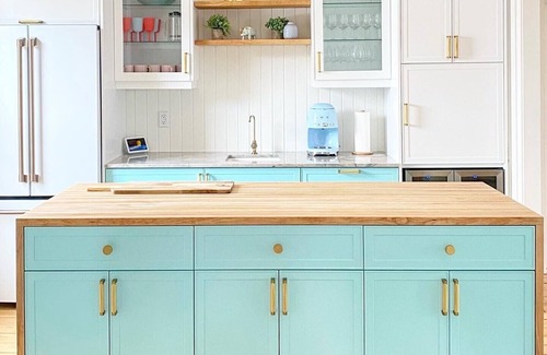 Bongard House | Beautiful 7BR Country Farmhouse with Yoga Studio