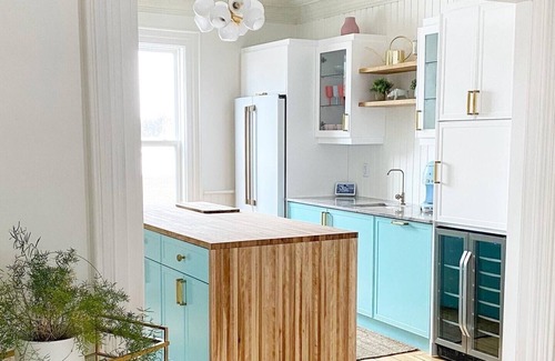Bongard House | Beautiful 7BR Country Farmhouse with Yoga Studio