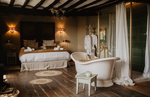 Ripoll Other | Beautiful 80m2 apartment suite, very romantic with incredible views
