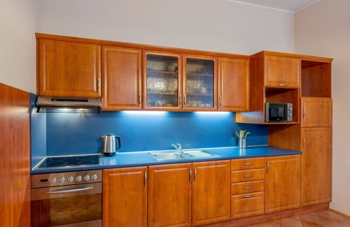 Tanvald Apartment | Beautiful apartment for 4 people with hot tub, WIFI, TV, pets allowed and parking
