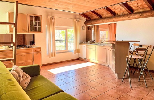Samolaco Apartment | Beautiful apartment for 3 people with WIFI, balcony, pets allowed, panoramic view and parking
