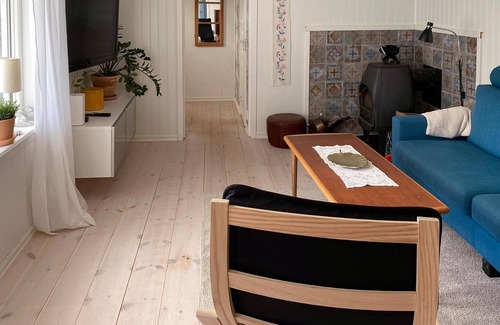 Torestorp House | Beautiful accommodation with sauna cottage near a picturesque lake.