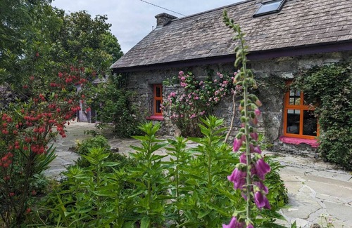 Bell Harbour Cottage | Beautiful Aisling Cottage, Dooneen, Burren, along the Wild Atlantic wa Co. Clare